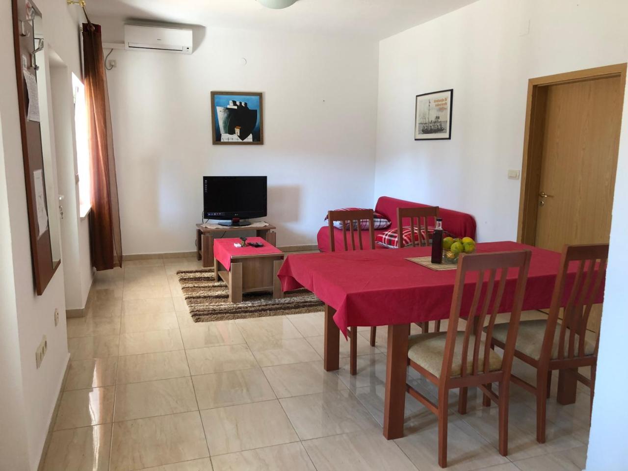 Apartment Villa Nikola 블라체 외부 사진